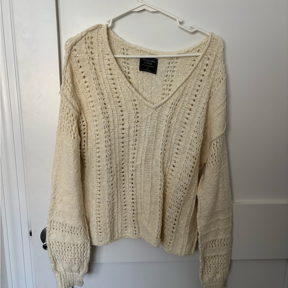 Abercrombie & Fitch Cream V-Neck Chunky Knit Sweater